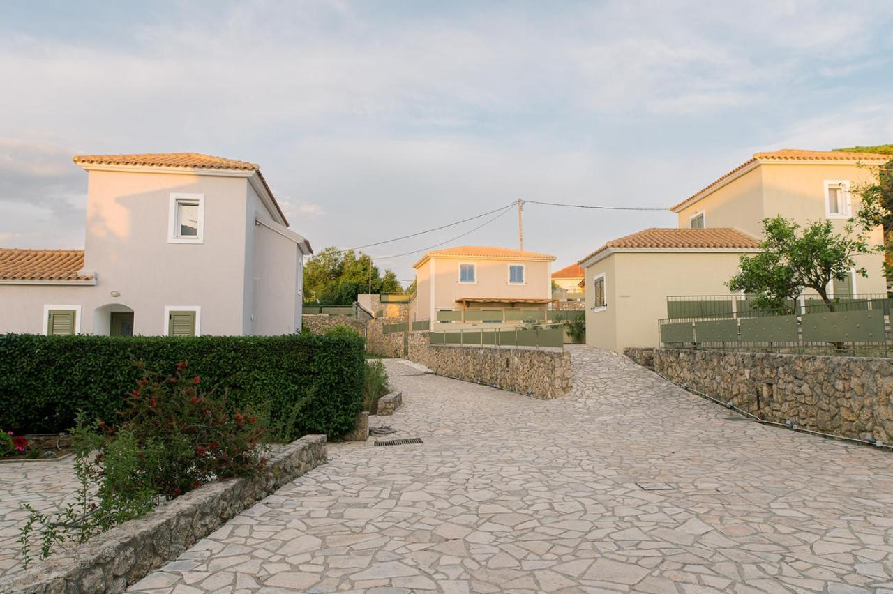 Vasilopoulos Residences - Villa Emelia With Shared Pool أرغوستولي المظهر الخارجي الصورة